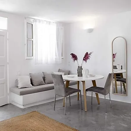 Mymykonos Hotel 3*